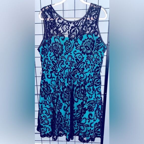 Sally USA plus size teal dress with black lace overlay EUC - Picture 1 of 10